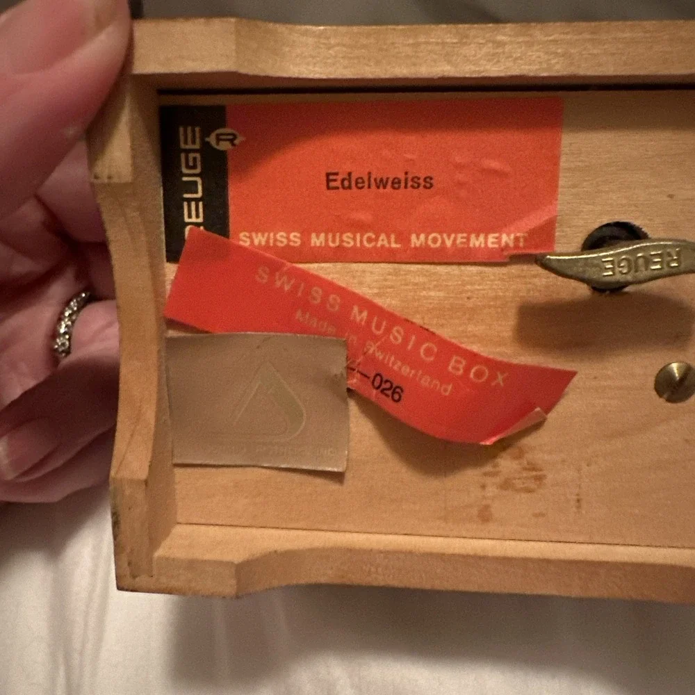 Vintage Reuge Swiss Music Box Wooden Jewelry Trinket Box Working‎ Edelweiss Tune